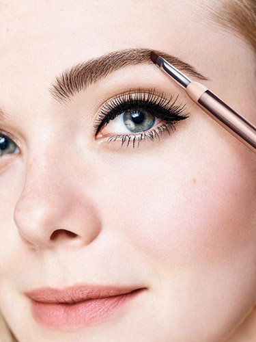 OAP MAKEUP PARADISE EXTATIC POMADE BROW EFANNING CLOSE UP